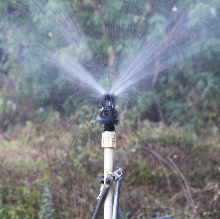 4-point European-style external rotary sprinkler garden irrigation system, garden sprinkler for dust suppression and cooling, lawn gardening details Picture