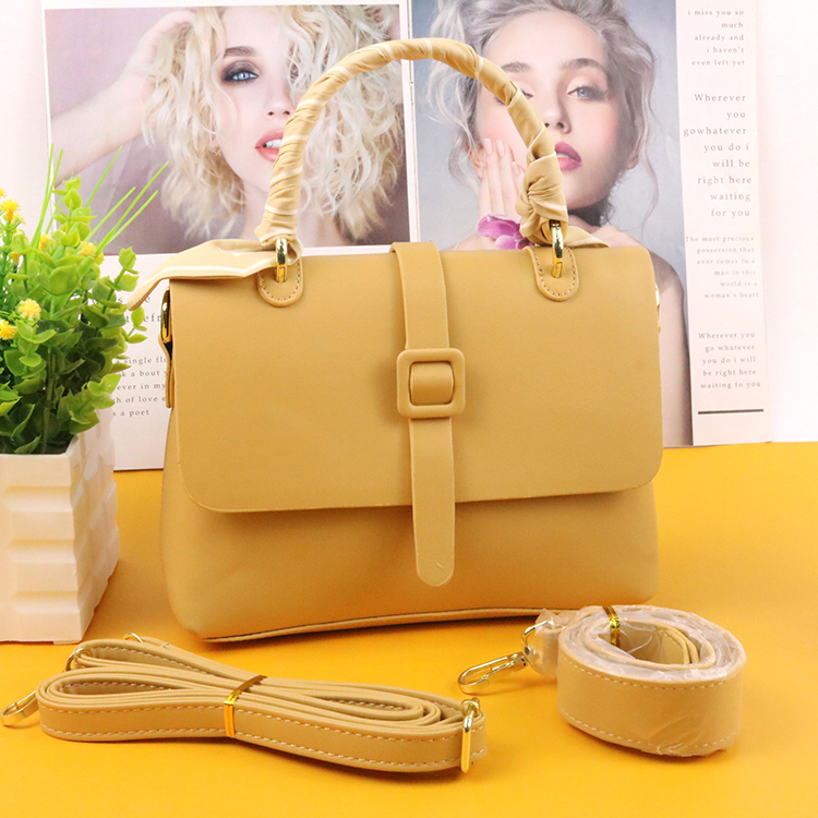Yiding Bag Industry's trendy women's bag 6999 new Korean-style fashionable crossbody bag, single-shoulder soft leather simple hand-held small bag Specification image