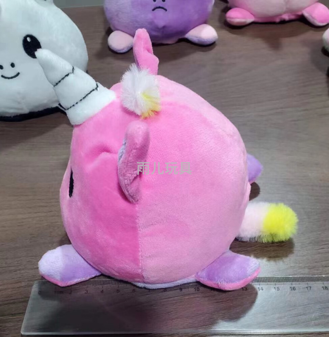 玩具白底实物图