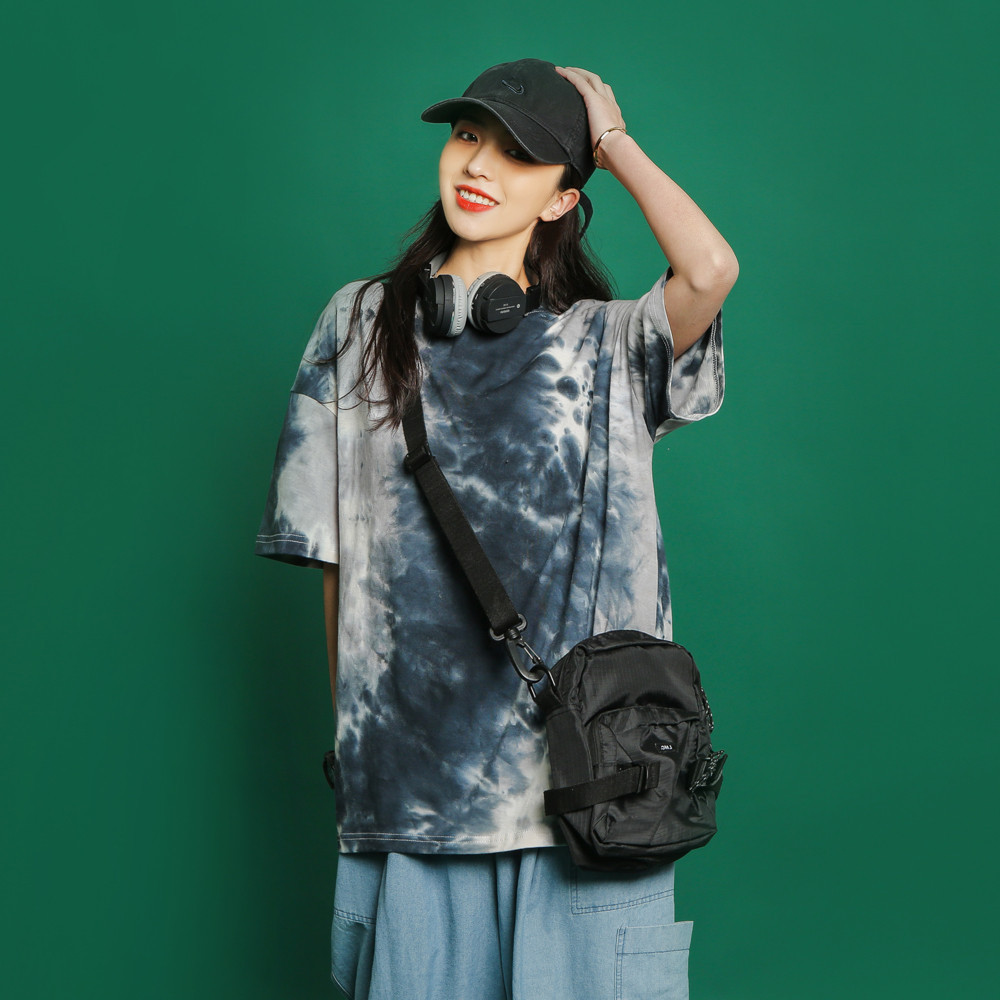 In-stock 2021 summer ins tie-dyed loose and trendy short-sleeved T-shirt for women and couples, a versatile and casual half-sleeved top