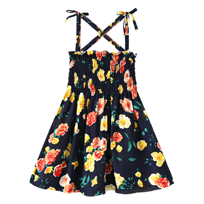 Summer's new girls' summer dress, halter top dress, vacation-style beach dress, casual and sweet printed princess dress Application Scenario