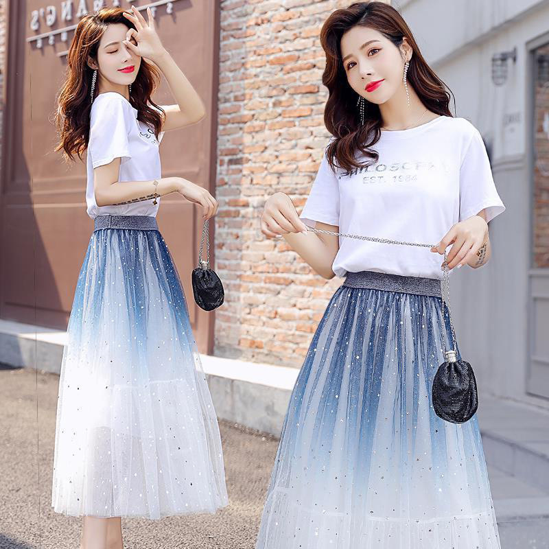 A new summer style of gradient color skirt, a starry sky puffy and glittering sequined pleated mesh mid-length student fairy dress