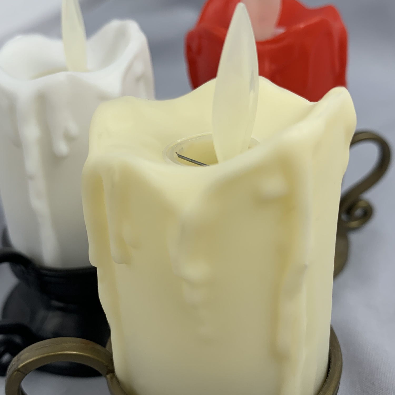 Factory direct sales of LED electronic candle lights for wedding decoration, birthday confession, Christmas wine glasses, and simulated swinging candle lights Item Picture