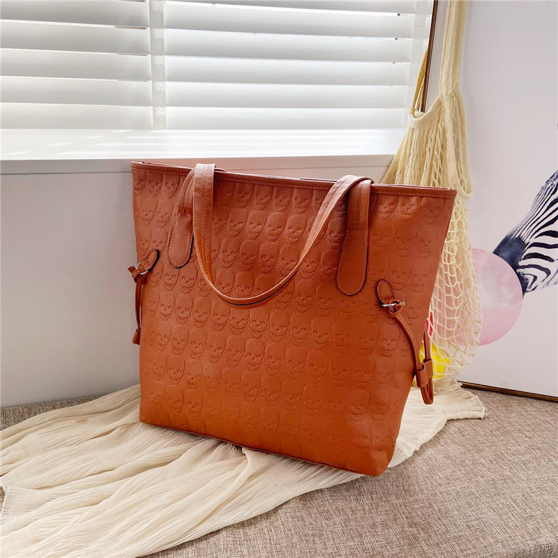 Wholesale of the popular PU large-capacity single-shoulder large handbag for women in 2021, a trendy and simple tote bag