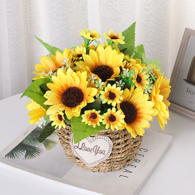 Factory wholesale of artificial sunflowers, wedding photography plastic flowers, living room ornaments, home decoration artificial sunflowers Application Scenario