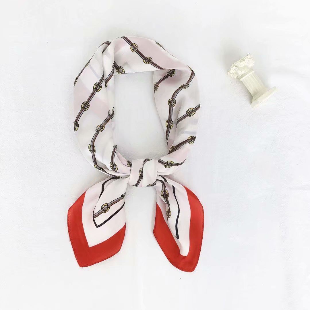 Imitation silk 70*70 square scarf, silk hand feel, silk scarf, scarf, bag towel, hair band, chain buckle Application Scenario