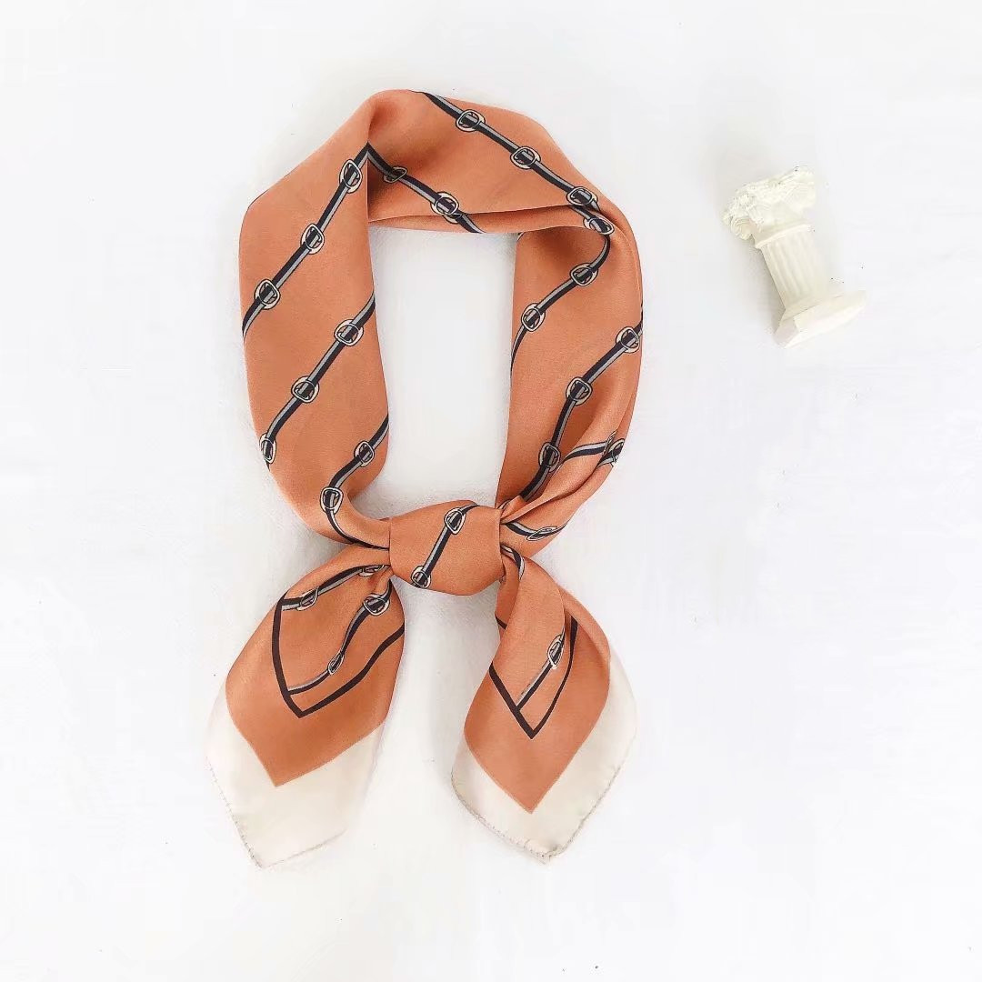 Imitation silk 70*70 square scarf, silk hand feel, silk scarf, scarf, bag towel, hair band, chain buckle Specification image