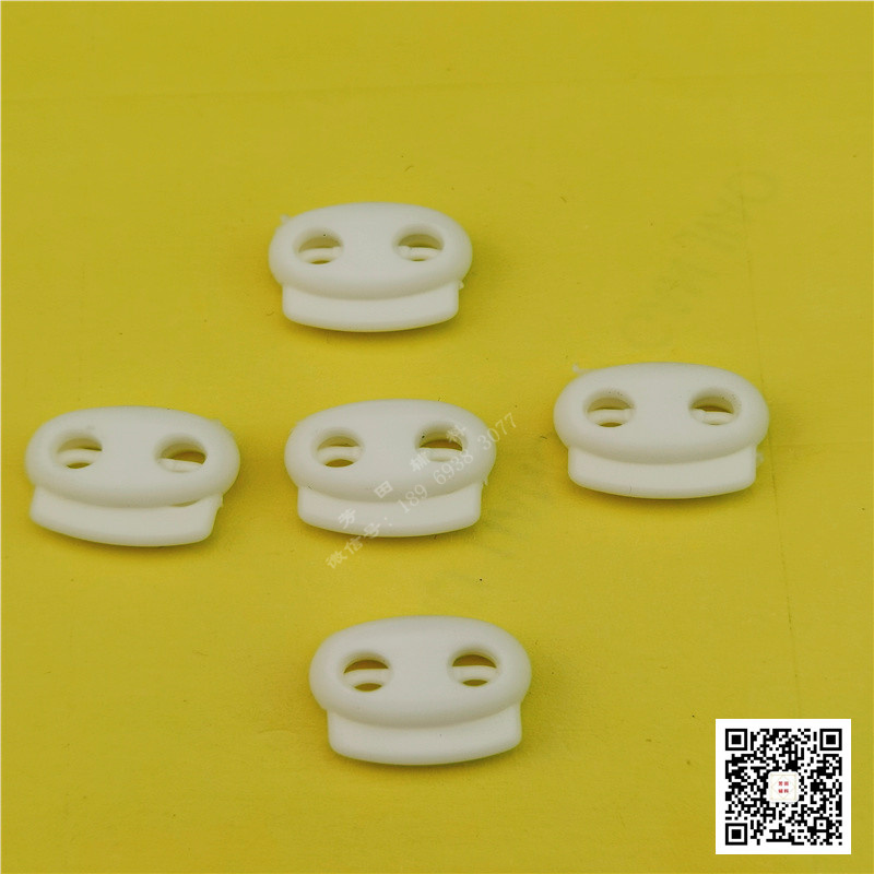The double-eyed pig nose spring buckle is milky white and environmentally friendly Specification image