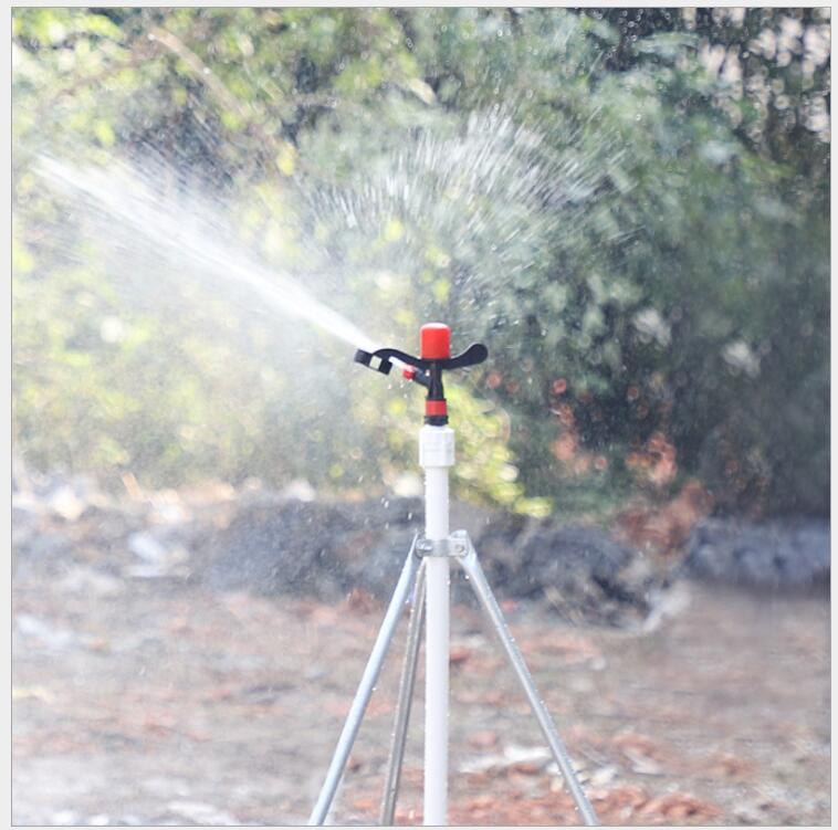 Red hat swing arm sprinkler, single nozzle plastic agricultural and garden irrigation tool sprinkler system Application Scenario