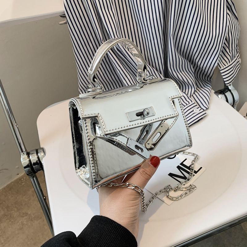 包包女2021韩版新款设计ins网红时尚复古少女百搭链条单肩迷你包