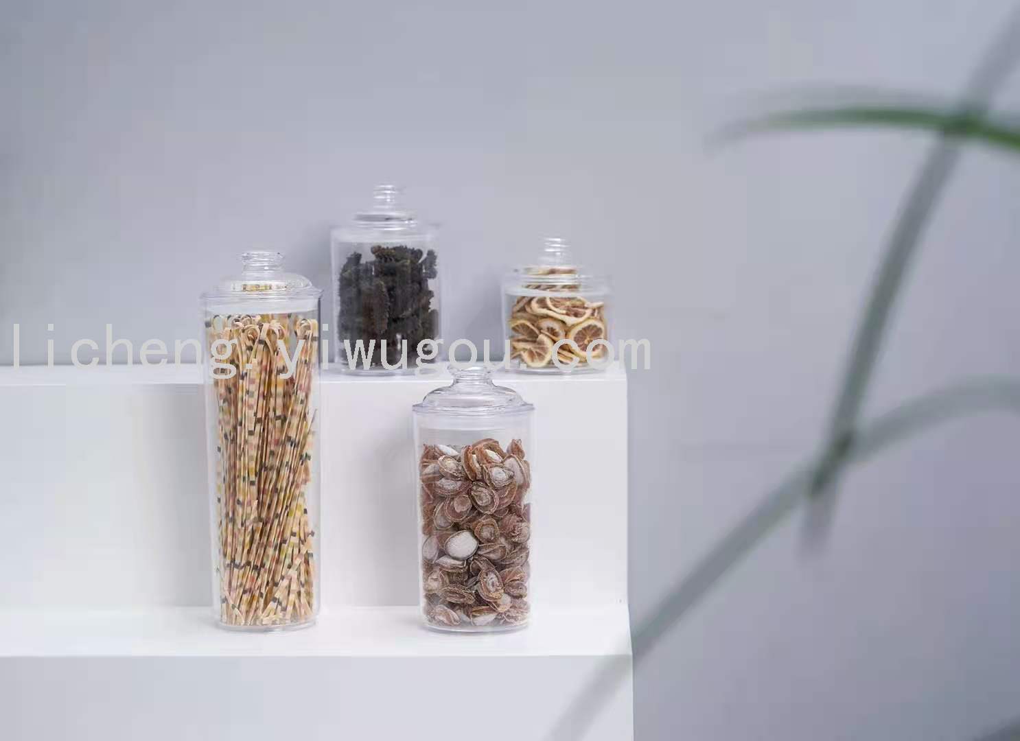 Five-grain storage tank, kitchen covered plastic sealed tank, food storage and preservation box Application Scenario