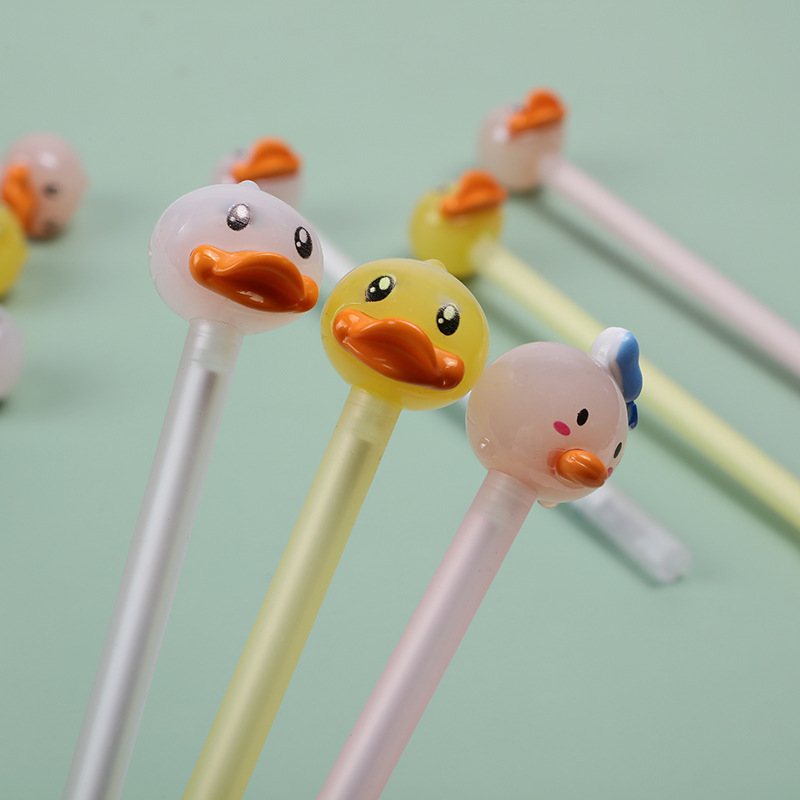 Creative new cartoon acrylic cute little yellow duck gel pen carbon black cute water-based pen student batch full figure