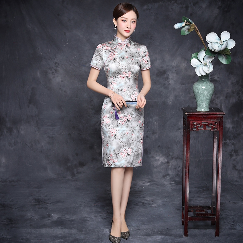 202 Summer retro silk cheongsam ink plum blossom mid-length cheongsam retro improved Chinese style cheongsam dress women