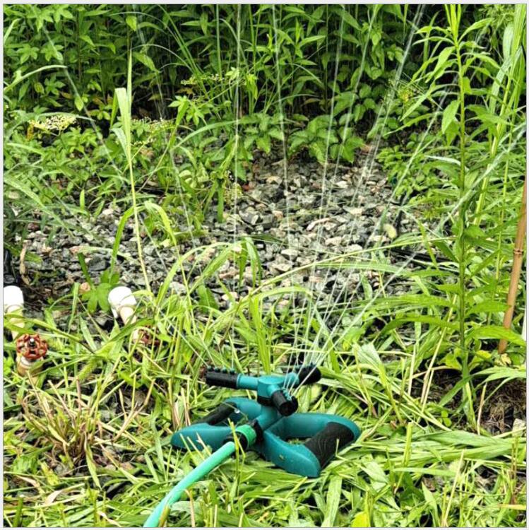 Garden sprinkler, water sprayer, household garden lawn sprinkler irrigation, greening swing irrigation, three-fork automatic sprinkler head Specification drawing