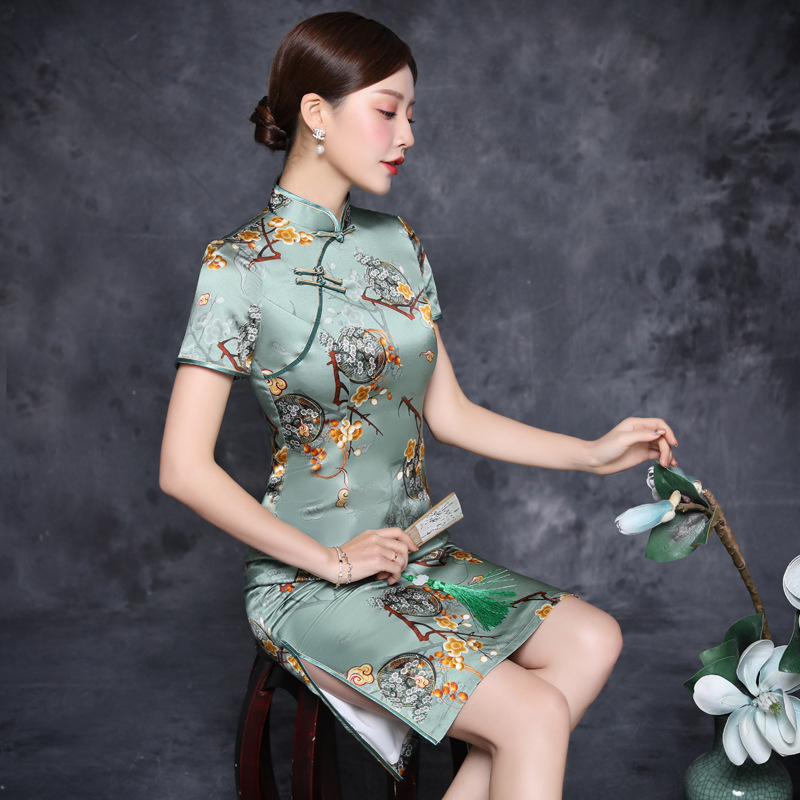 Spring and summer Silk Cheongsam Mid-length high-end banquet Traditional printed silk silk silk Cheongsam dress