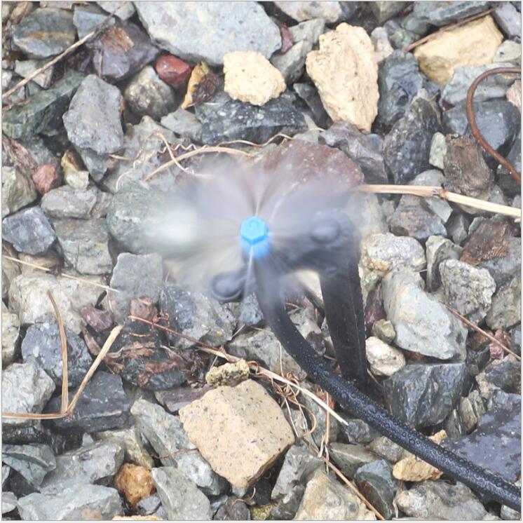 Factory direct sales of single-hook threaded simple sprinkler heads for ground insertion, garden irrigation, farm and livestock cooling products Application Scenario