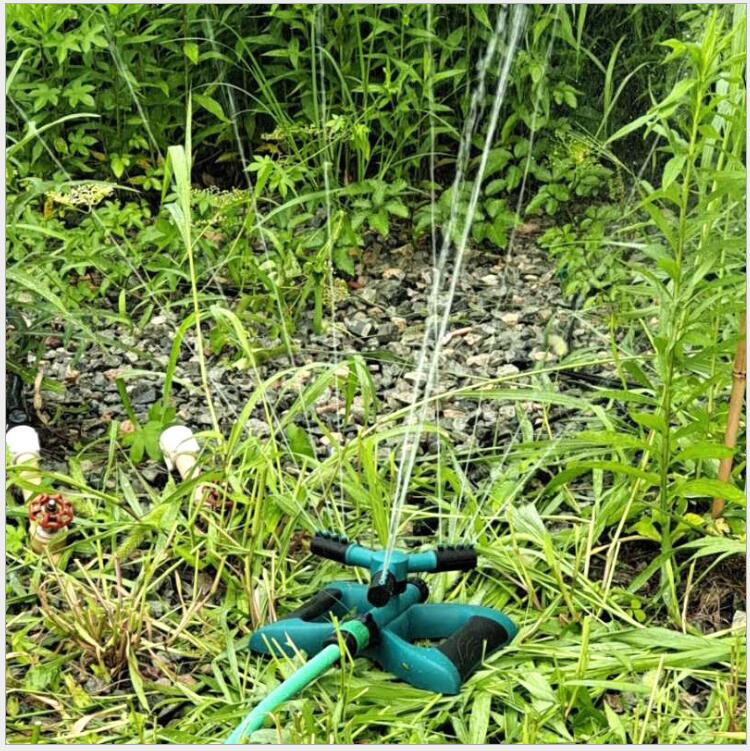 Garden sprinkler, water sprayer, household garden lawn sprinkler irrigation, greening swing irrigation, three-fork automatic sprinkler head Application Scenario