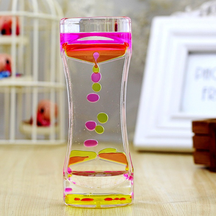 Acrylic plastic double-center oil drip hourglass windmill oil drip with rotating turbine timer liquid supply oil drain Application Scenario