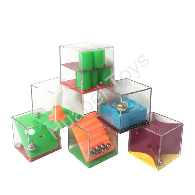 Educational DIY toy game box, 24-piece set of gravity balance beads, mini ball maze, Rubik's Cube game Specification drawing