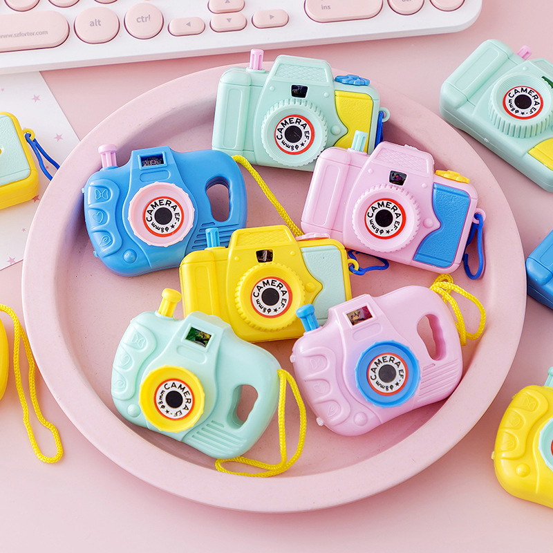 Children's movie-watching cameras, cartoon fun cameras, shaped toys, popular goods at street stalls and night markets, and gifts for kindergartens details Picture