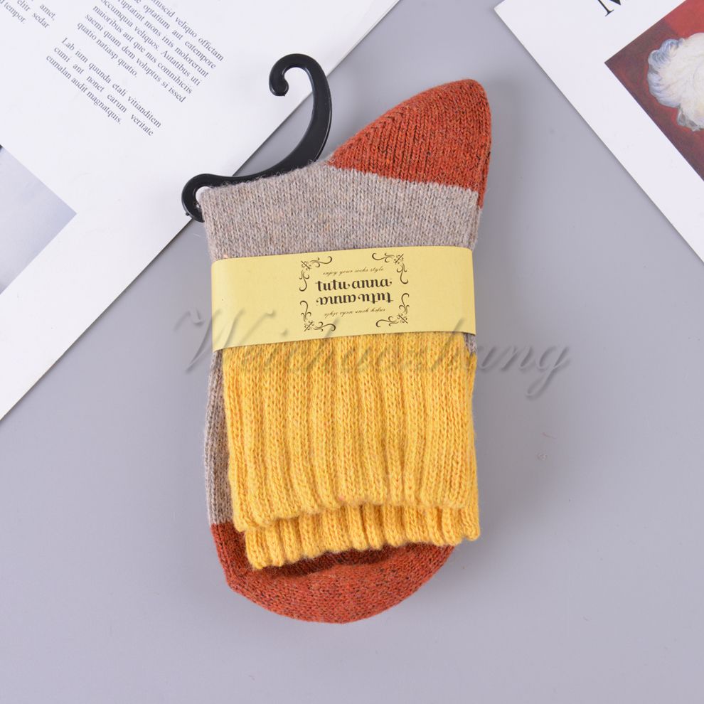 Wide-mouthed mixed-color women's striped rabbit wool mid-calf socks for warmth in cold winter, thickened striped loop warm socks Specification image