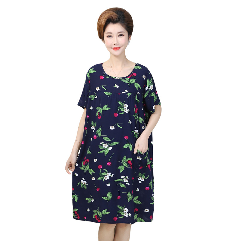 In stock, there are loose and comfortable artificial cotton and silk nightgowns with added weight and size. They are mom's dresses and cotton and silk nightgowns Item Picture