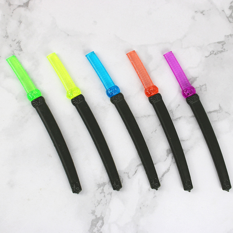 Factory direct sales of simulation weapons, colored plastic knives, stage props, knives, small store wholesale, street stall toys Specification drawing
