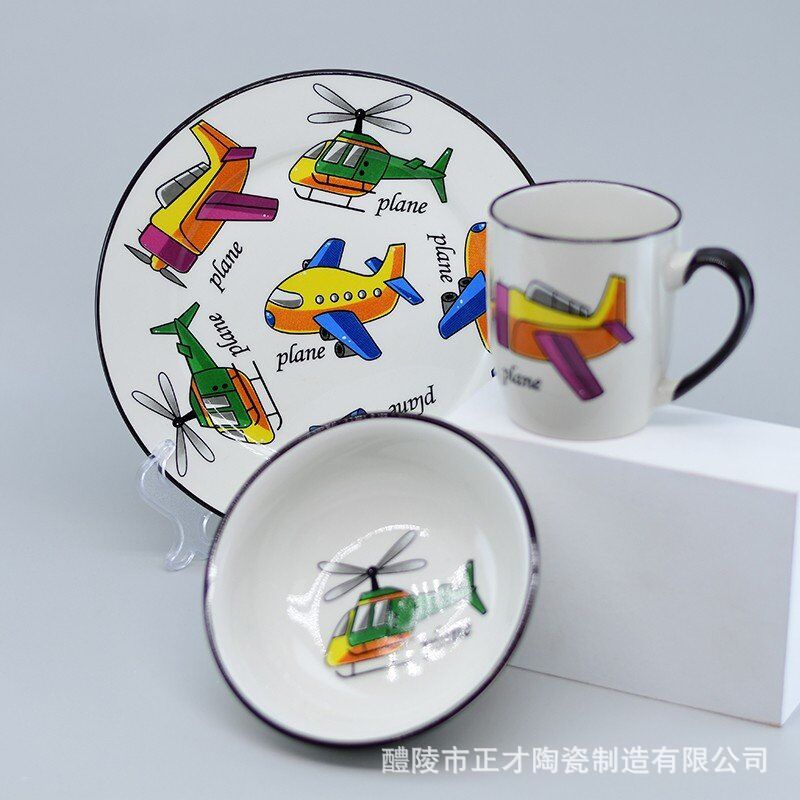 A set of three-piece ceramic cups, bowls and flat plates from the manufacturer, featuring cute cartoon animal tableware details Picture