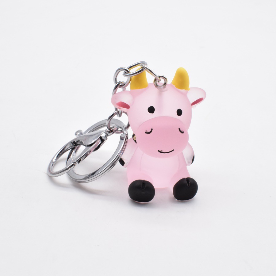Cartoon crystal calf keychain pendant, cute new zodiac ox car key pendant, creative bag accessory Item Picture