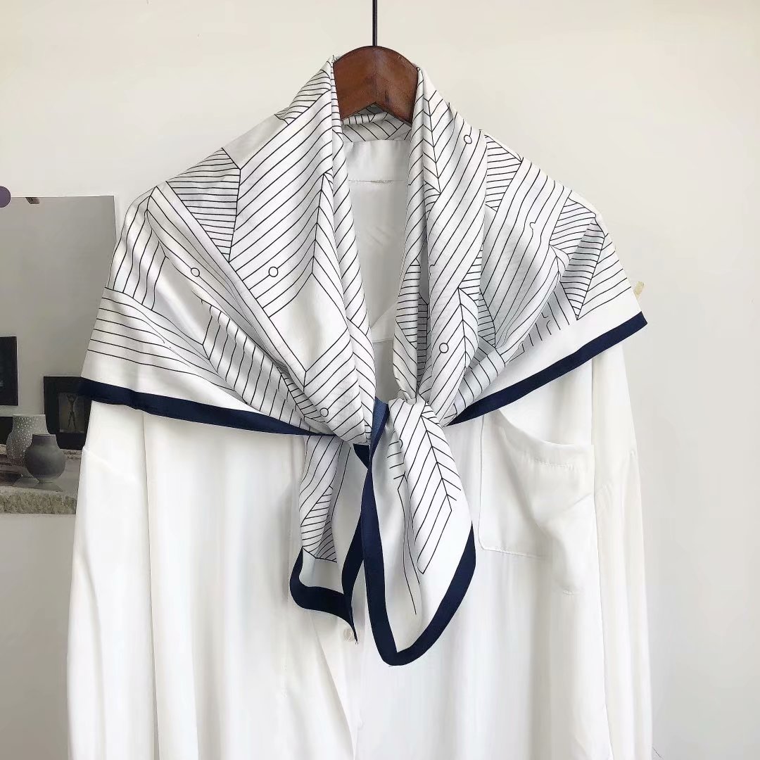 Yiwu shopping union Twill silk 90*90 square towel silk feel Silk scarf scarf air conditioning shawl simple stripes