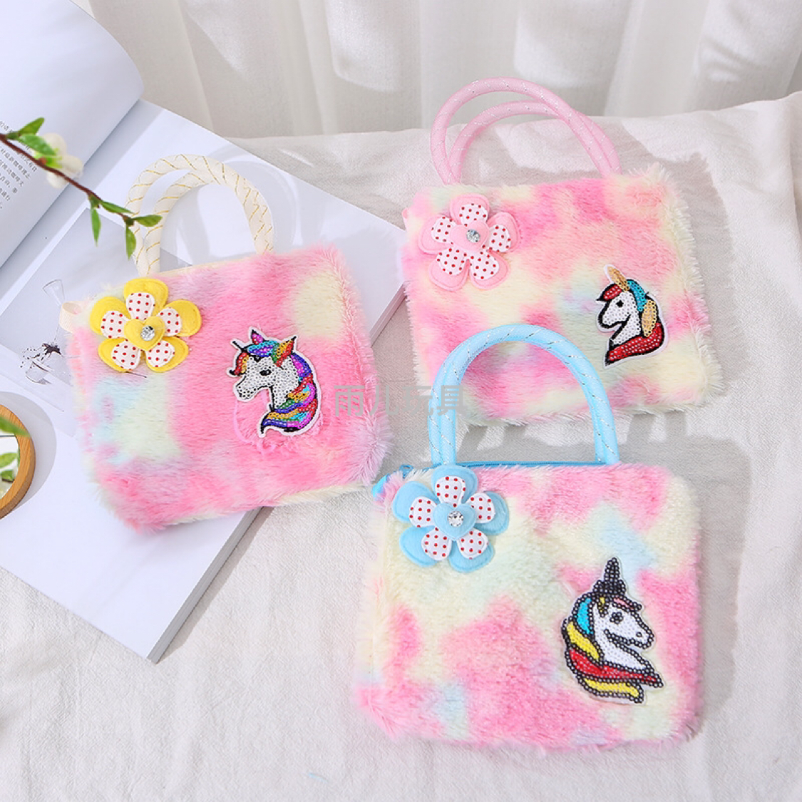 Plush toy bags, children's crossbody bags, unicorn bags, children's colored fur hand-held crossbody bags, small foreign trade bags, children's bags details Picture