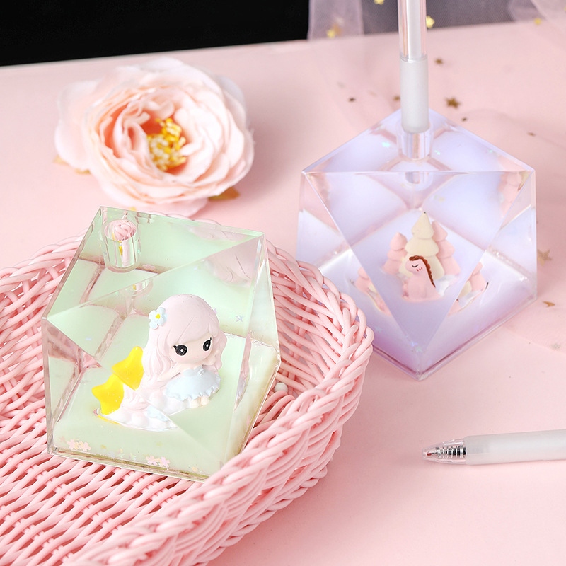 Creative cartoon diagonal oil droplet, jelly-colored polygonal hourglass with oil filling, student office desk decoration gift details Picture