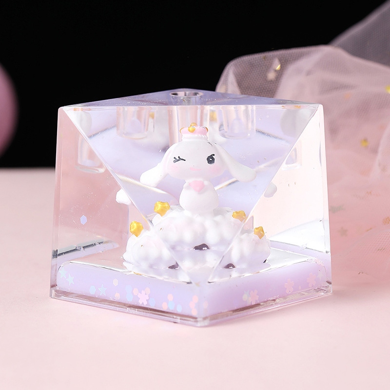 Creative cartoon diagonal oil droplet, jelly-colored polygonal hourglass with oil filling, student office desk decoration gift Application Scenario
