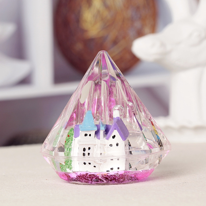 Creative large diamond crystal house, floating oil drop pen holder, desktop decorative handicrafts, student birthday gifts are selling well full figure
