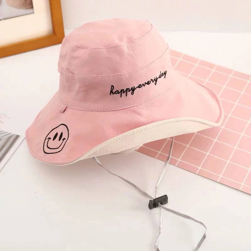 Smiling fisherman's hat for women in summer, Korean style, trendy Japanese style, autumn, double-sided sunshade, sun protection and UV protection hat, wide-brimmed basin hat Application Scenario