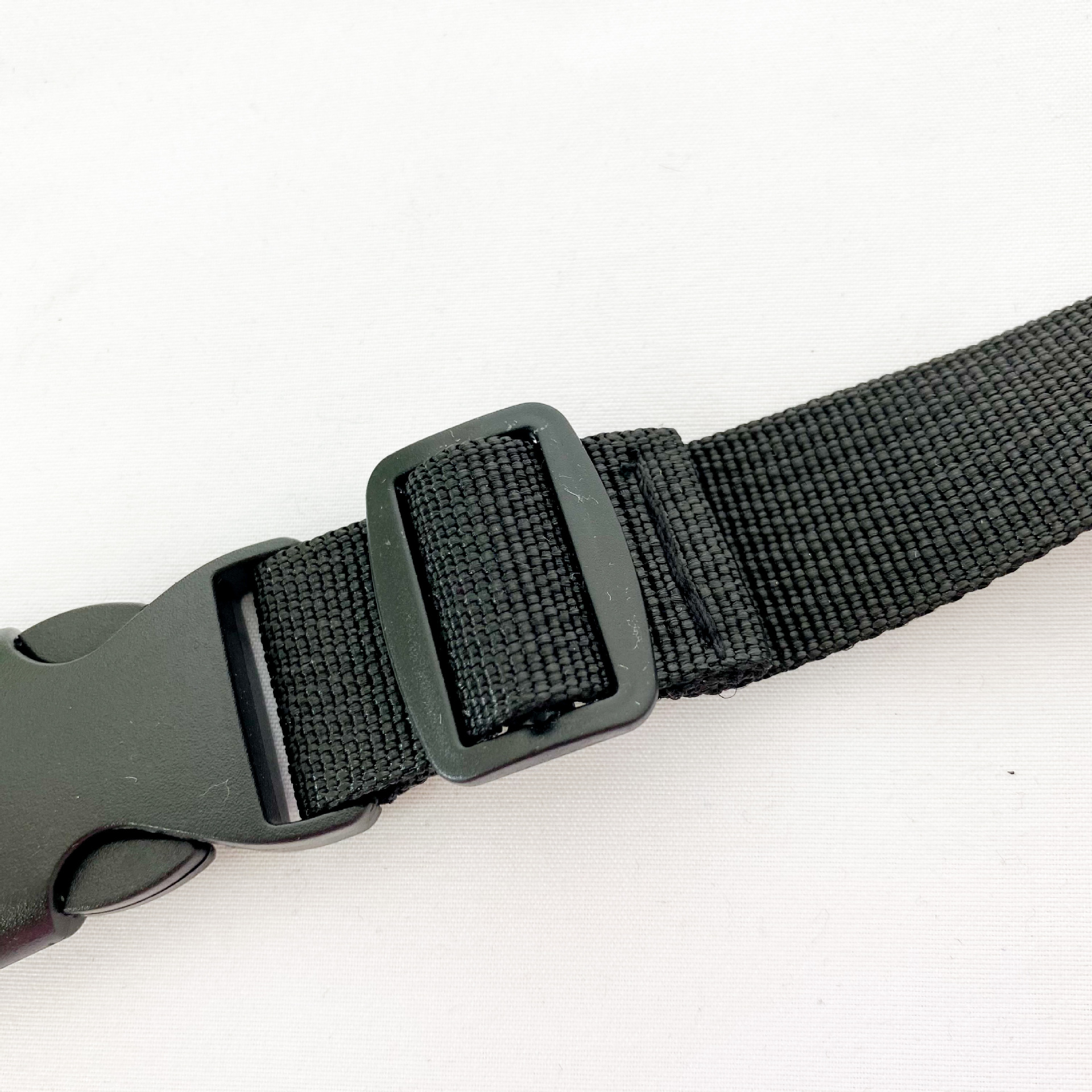 Customized 2021 summer new children's bags, Oxford fabric smiley face, cute crossbody bags for boys and girls, fashionable baby waist bags Application Scenario