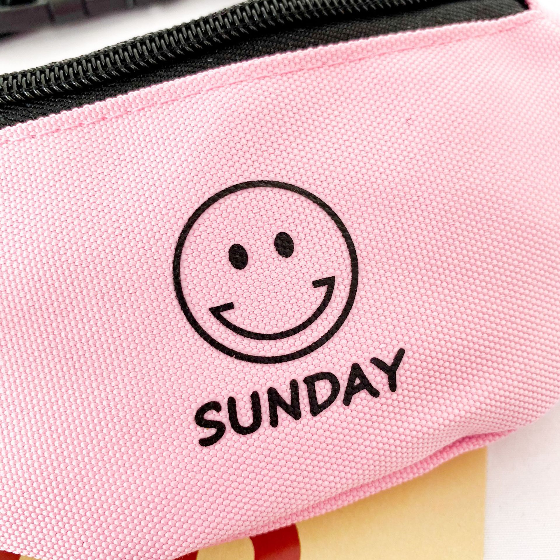 Customized 2021 summer new children's bags, Oxford fabric smiley face, cute crossbody bags for boys and girls, fashionable baby waist bags details Picture