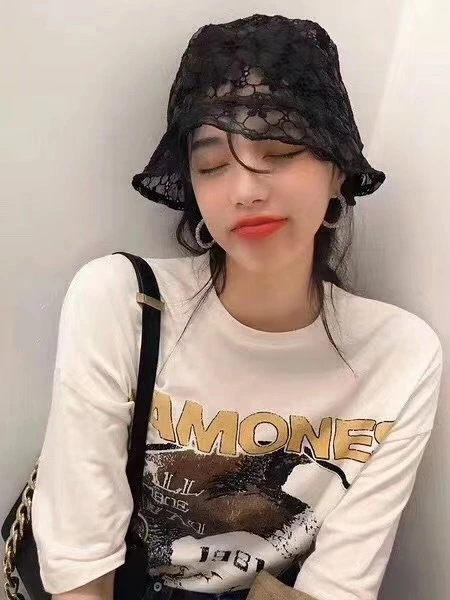 A breathable basin hat for women's autumn outing in Dongdaemun, Instagram, featuring a large floral lace hat with a Korean-style hollowed-out fisherman's hat details Picture