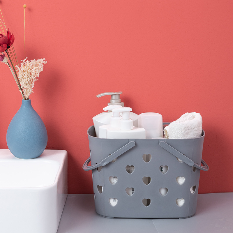 Nordic-style plastic hand-held bath basket, bathroom washing and storage basket, heart-shaped hollowed-out bath basket, storage basket Specification image