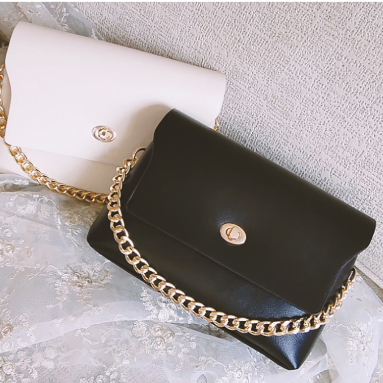 712 Women's bag New versatile cross-body bag trend soft leather one shoulder small bag