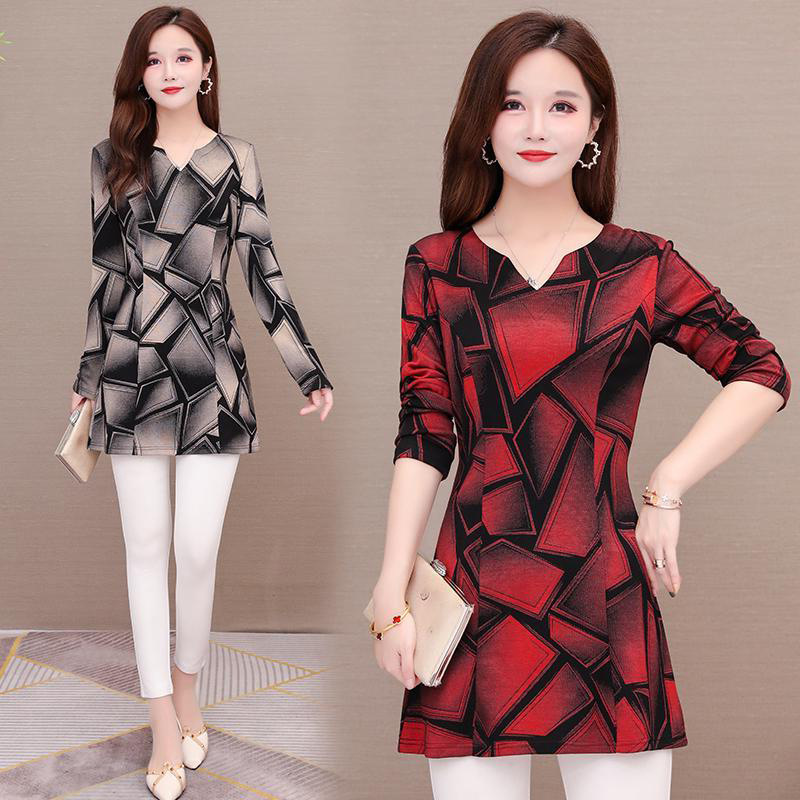 妈妈秋装2021时尚宽松打底衫中年女士小衫显瘦中长款遮肚长袖上衣