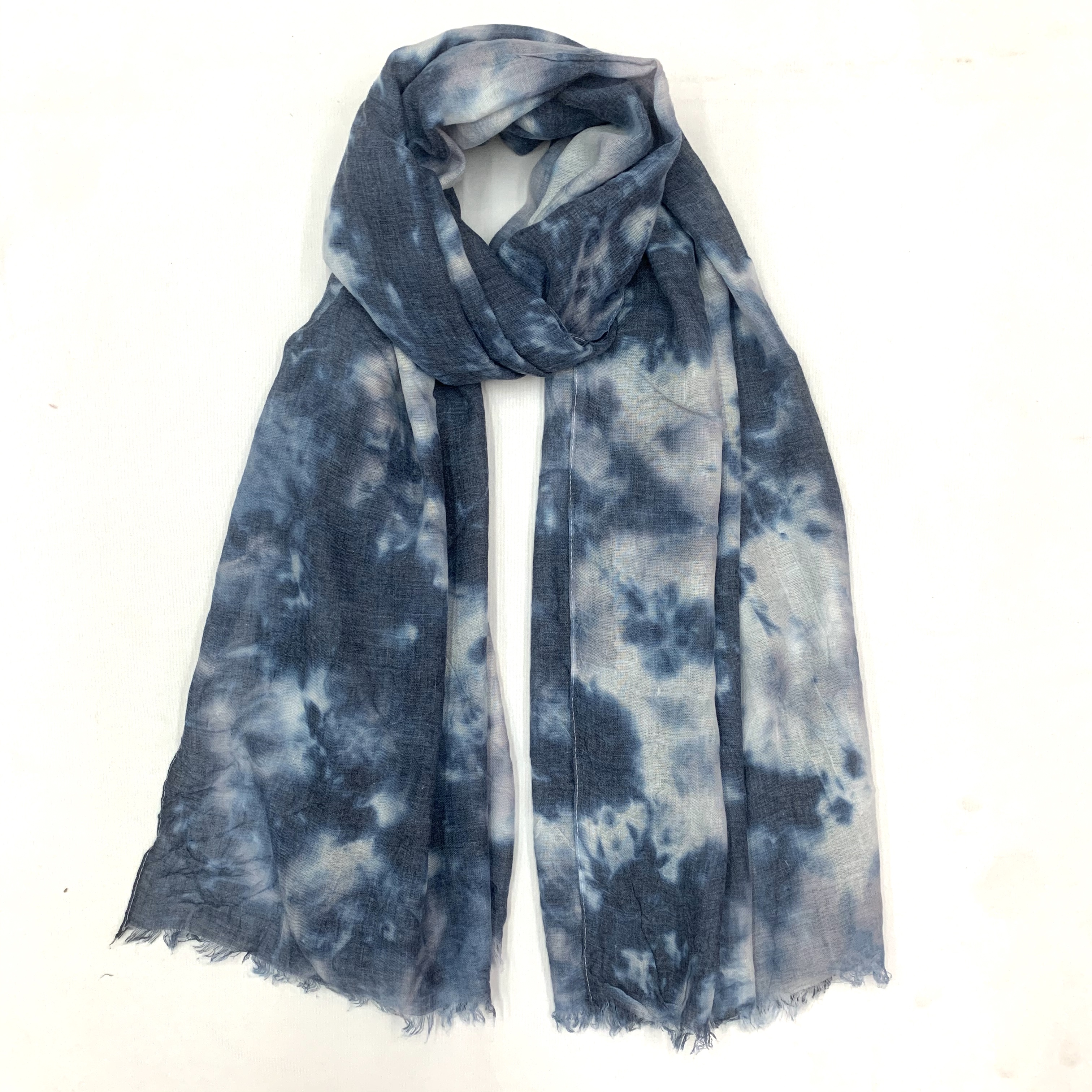 Factory direct sales of scarves made of cotton tie-dyed 90*180 long scarves. Scarves can be made into shawls and are specially customized for export Application Scenario