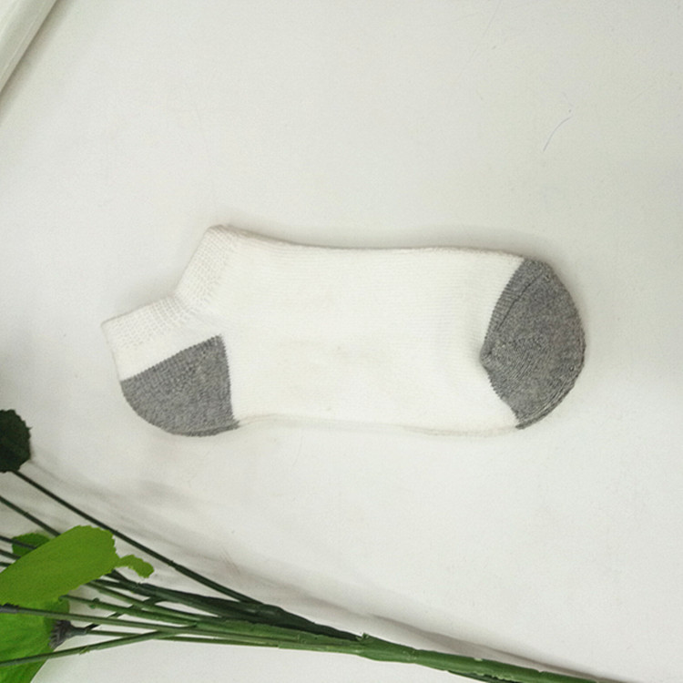 爆款批发 2015秋冬季 中筒纯棉糖果色按摩底女袜 袜子 地摊货源