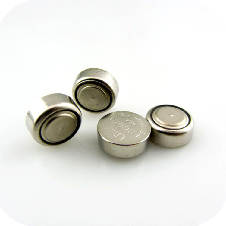 Factory direct supply of AG13 button battery small hand flashlight glowing toy computer battery 1.5V electronic details Picture
