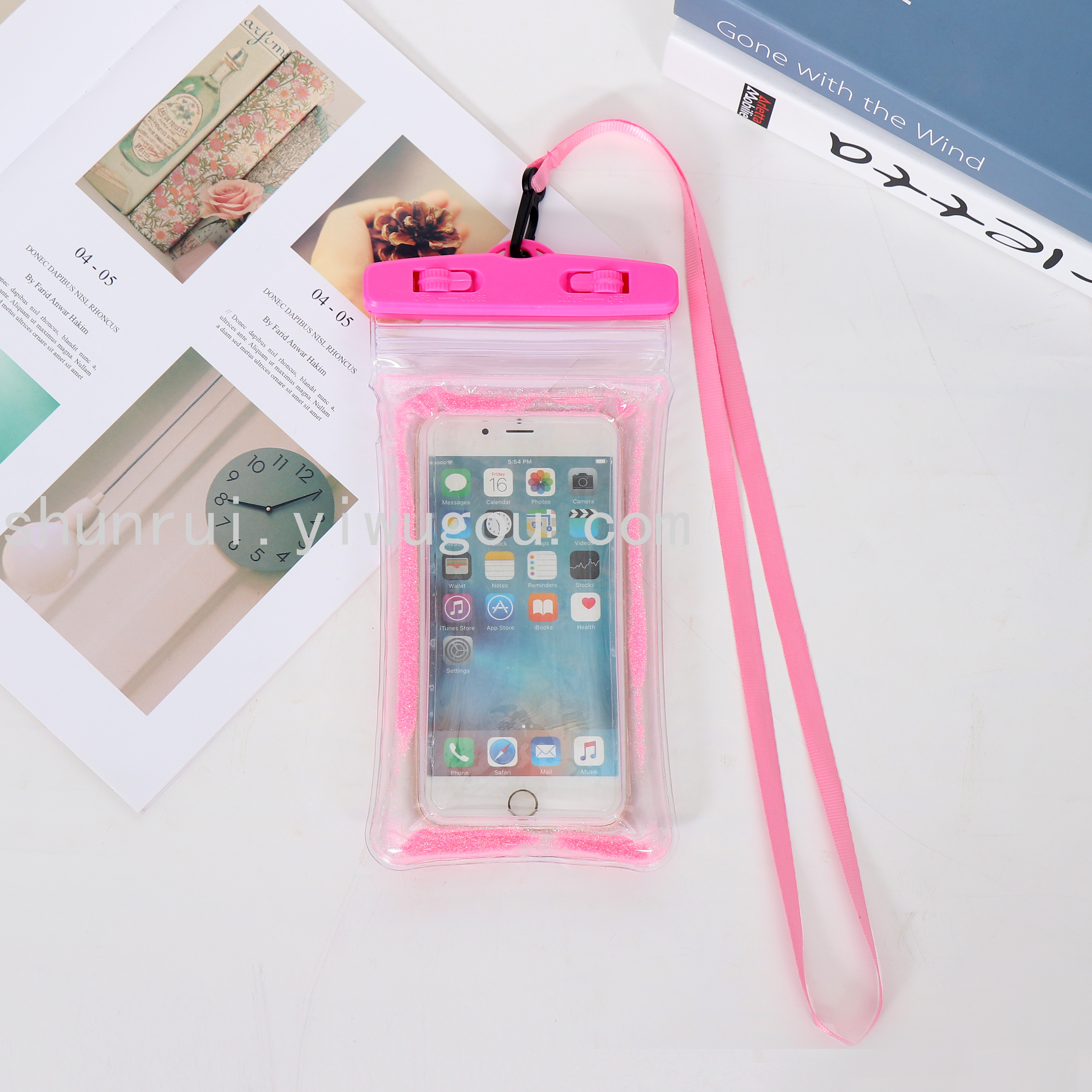 New sequined quicksand inflatable airbag phone waterproof case Application Scenario