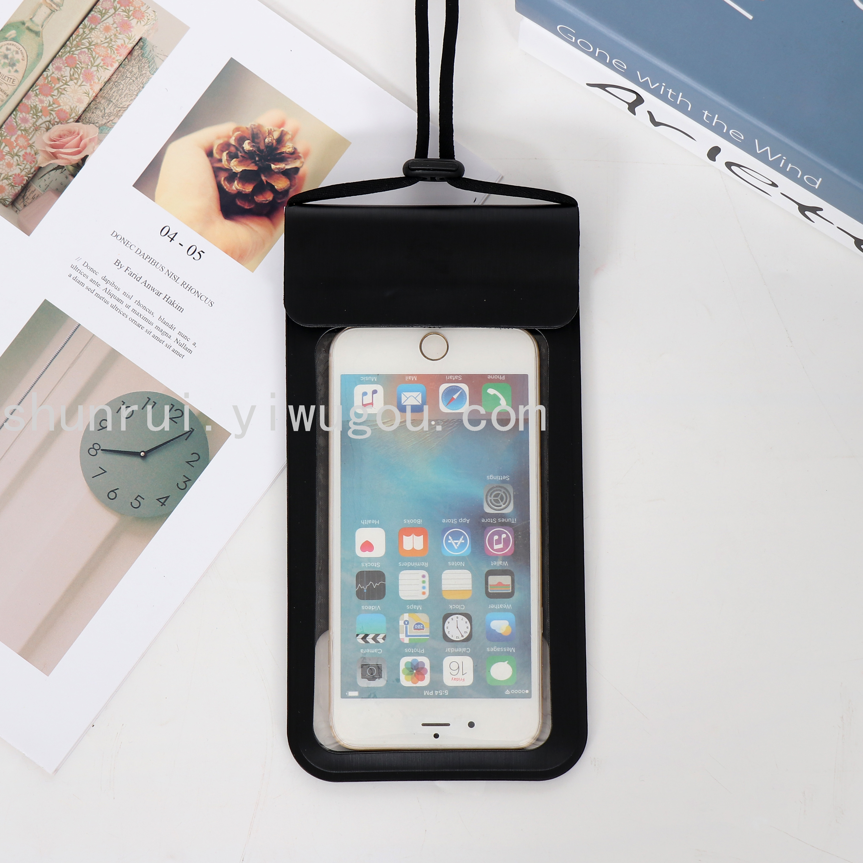 Factory-customized three-fold sealed TPU transparent waterproof phone bags, universal waterproof phone cases for touch screens, wholesale details Picture
