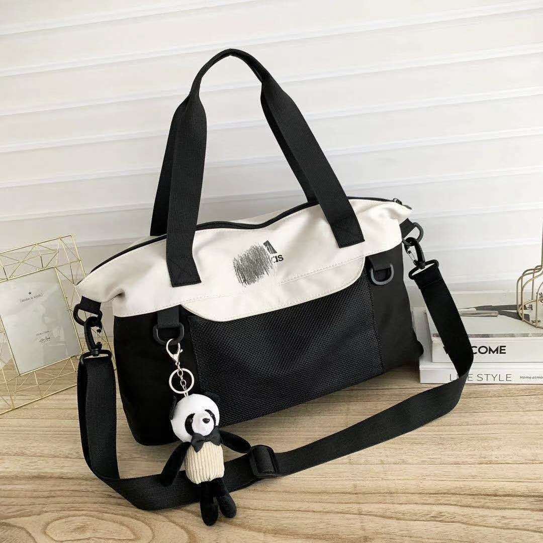 The 2020 autumn and winter portable travel bag trend AD fitness bag, large-capacity yoga exercise bag, travel bag for women