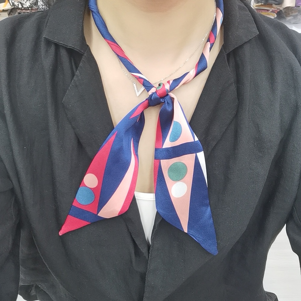【 Retail 】 The receipt comes with a 5*100 summer-specific silk scarf hair band that pairs perfectly with a sun hat Item Picture