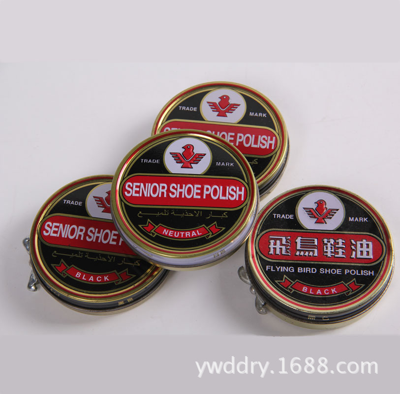 The manufacturer is selling genuine leather care oil and classic tin box shoe polish at low prices. Wholesale details Picture
