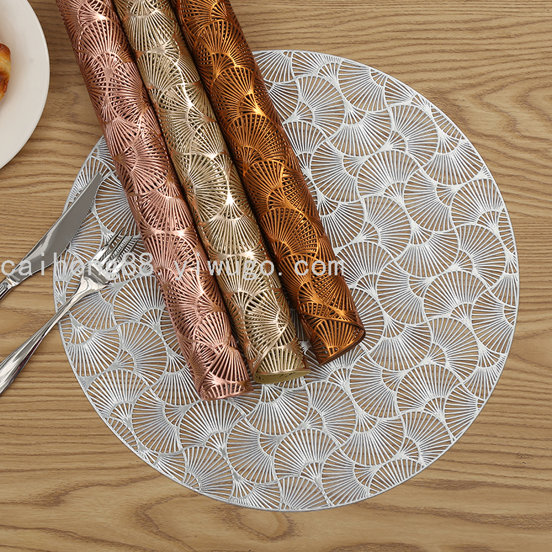 Wholesale of creative Western placemats, coffee coasters, pvc ginkgo leaf hollowed-out table MATS, waterproof and easy-to-maintain round coasters Application Scenario
